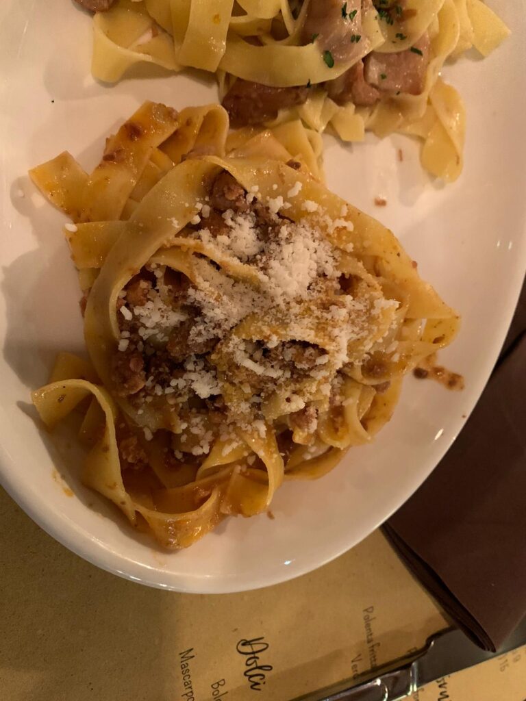 Tagliatelle al ragù bolognese della trattoria Boni